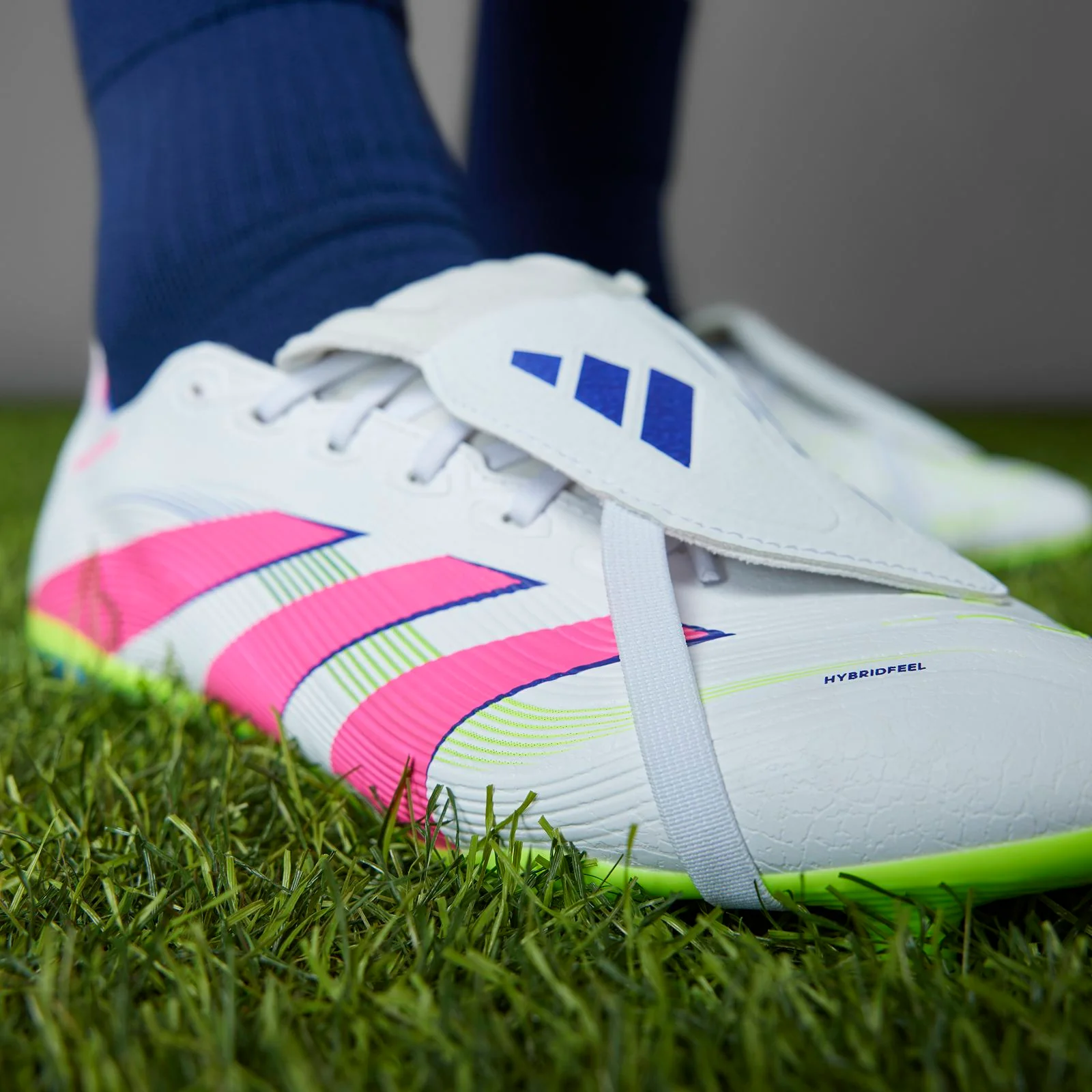 adidas Predator League Fold-Over Tongue Adults Firm/Multi-Ground Football Boots - Image 10