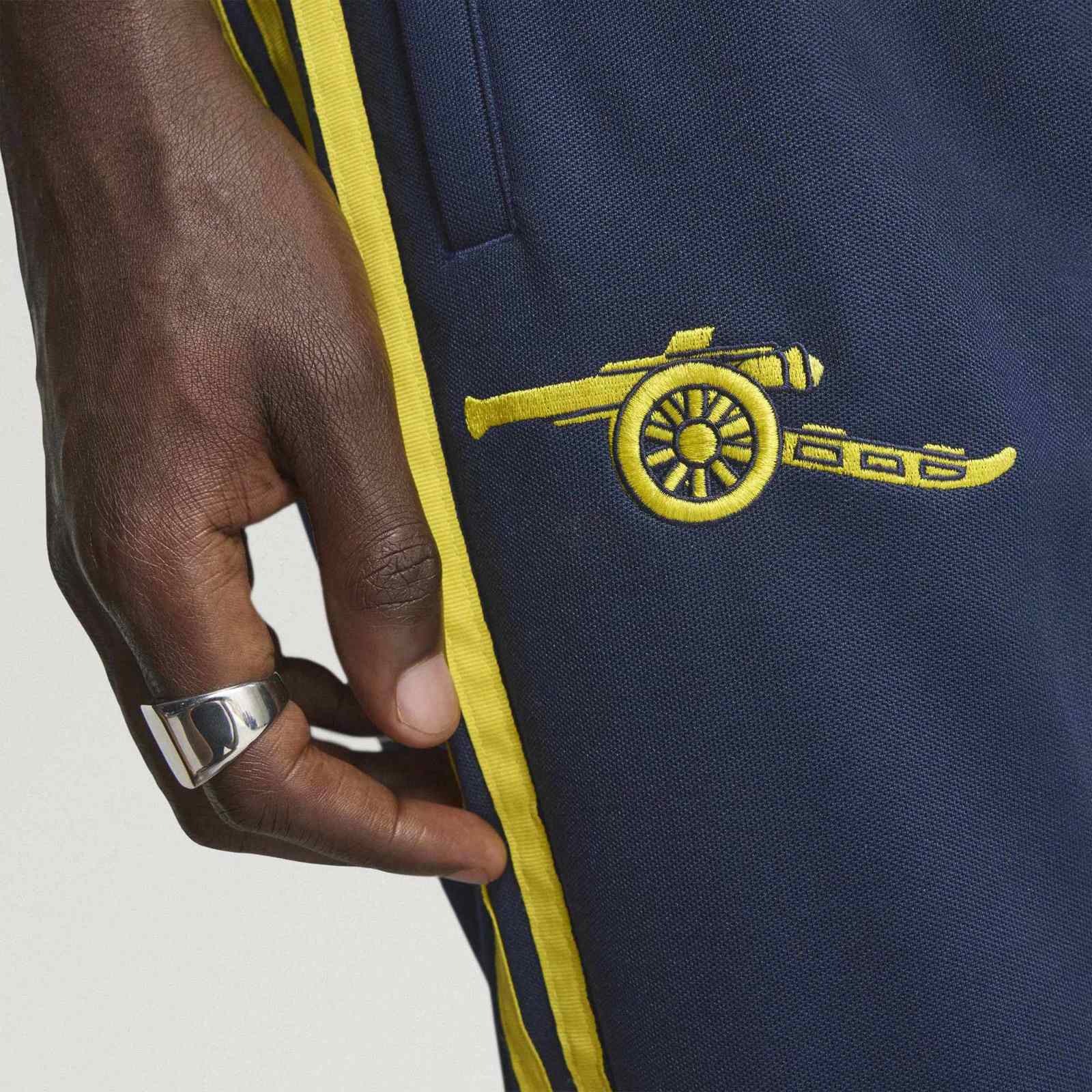 adidas Arsenal Football 2025/26 Adults Slim-Fit Track Pant - Image 5