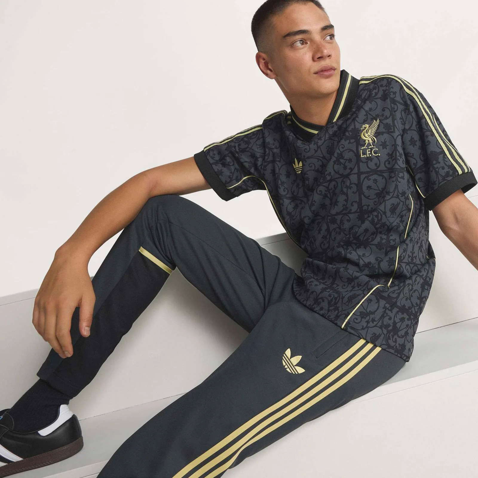 adidas Liverpool Football 2025/26 Adults Loose-Fit Jersey - Image 12