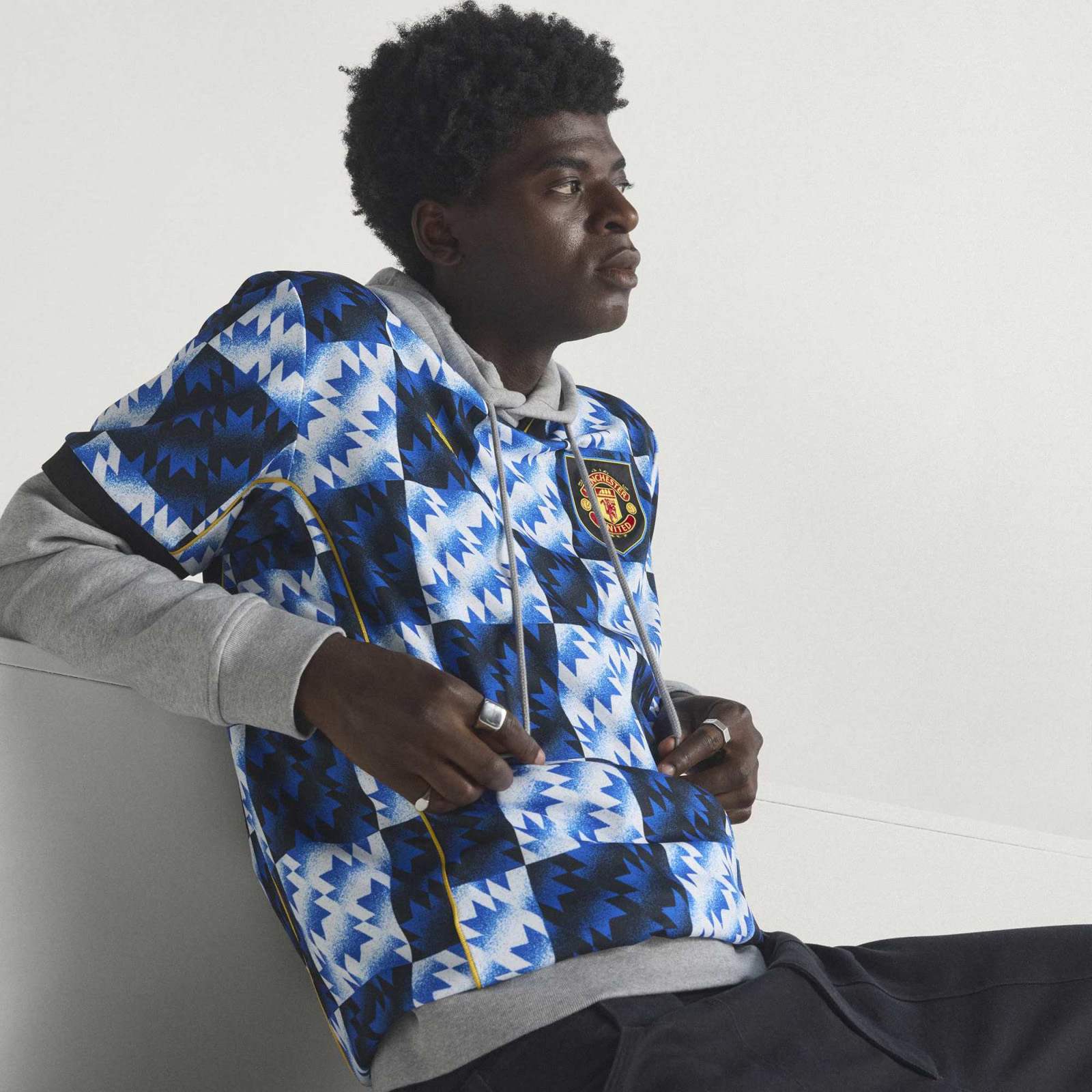 adidas Manchester United Football 2025/26 Adults Jersey - Image 9