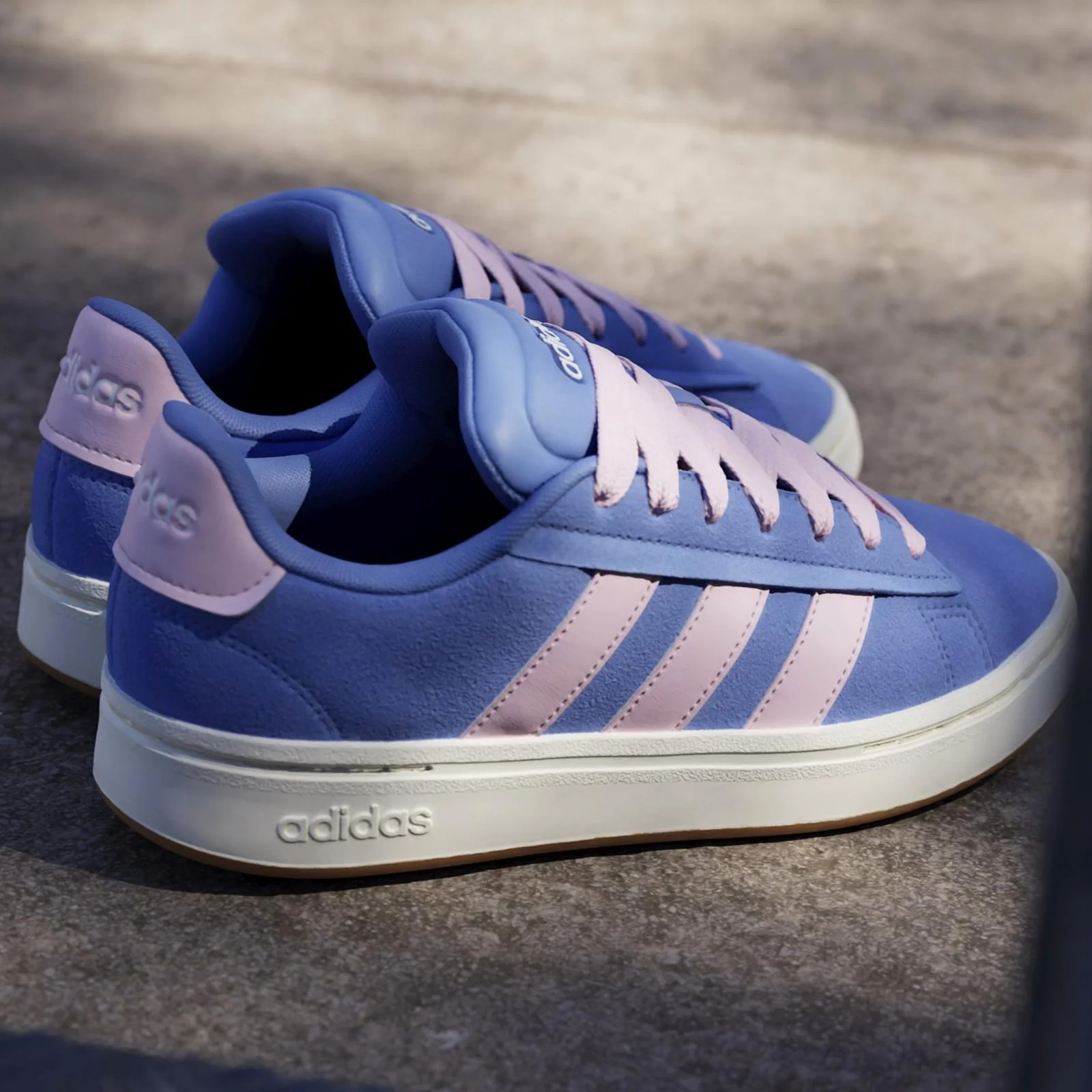 adidas Womens GRAND COURT ALPHA 00s Blue - Image 11