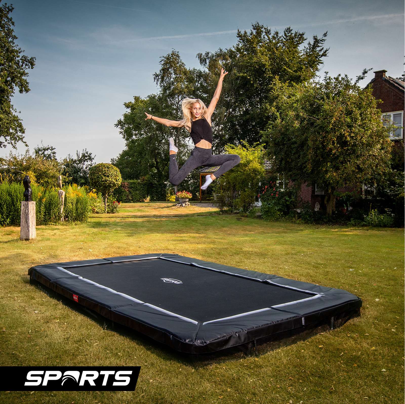 BERG Favorit Regular 330 Trampoline Green + Safety Net Comfort - Image 5