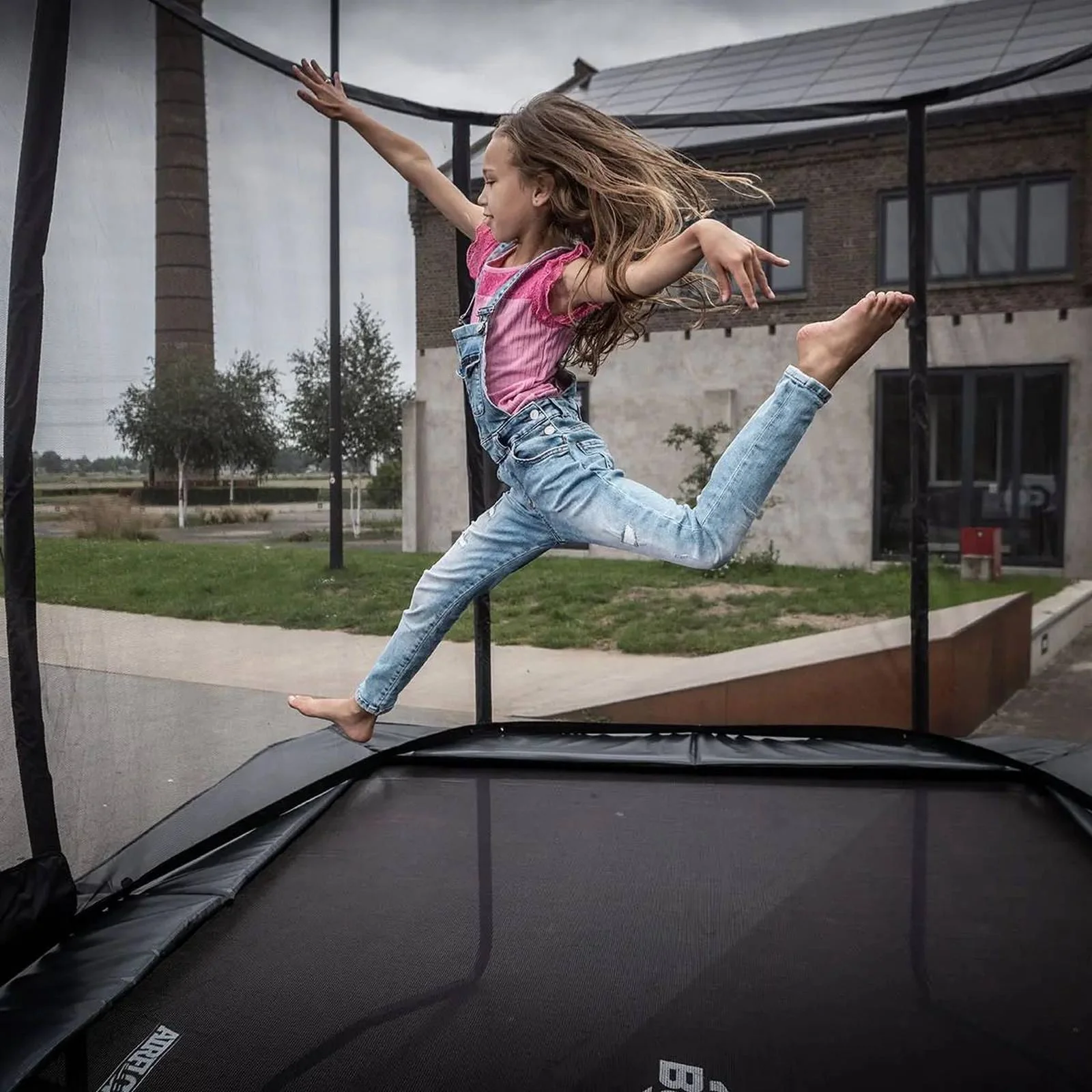 BERG Ultim Champion Regular 500 Trampoline Grey + Safety Net DLX XL - Image 3