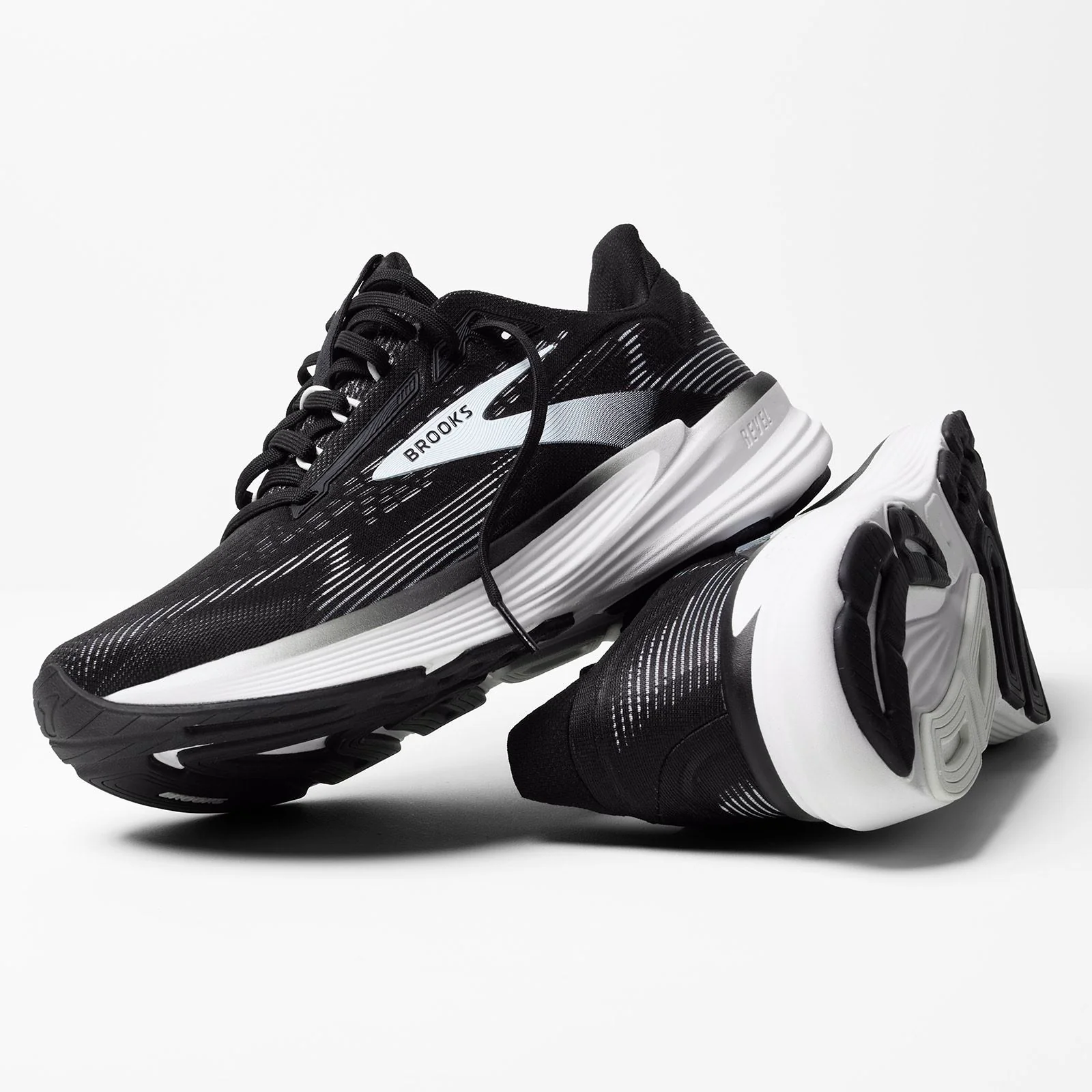 Brooks Revel 8 Mens Running Shoes - Image 8