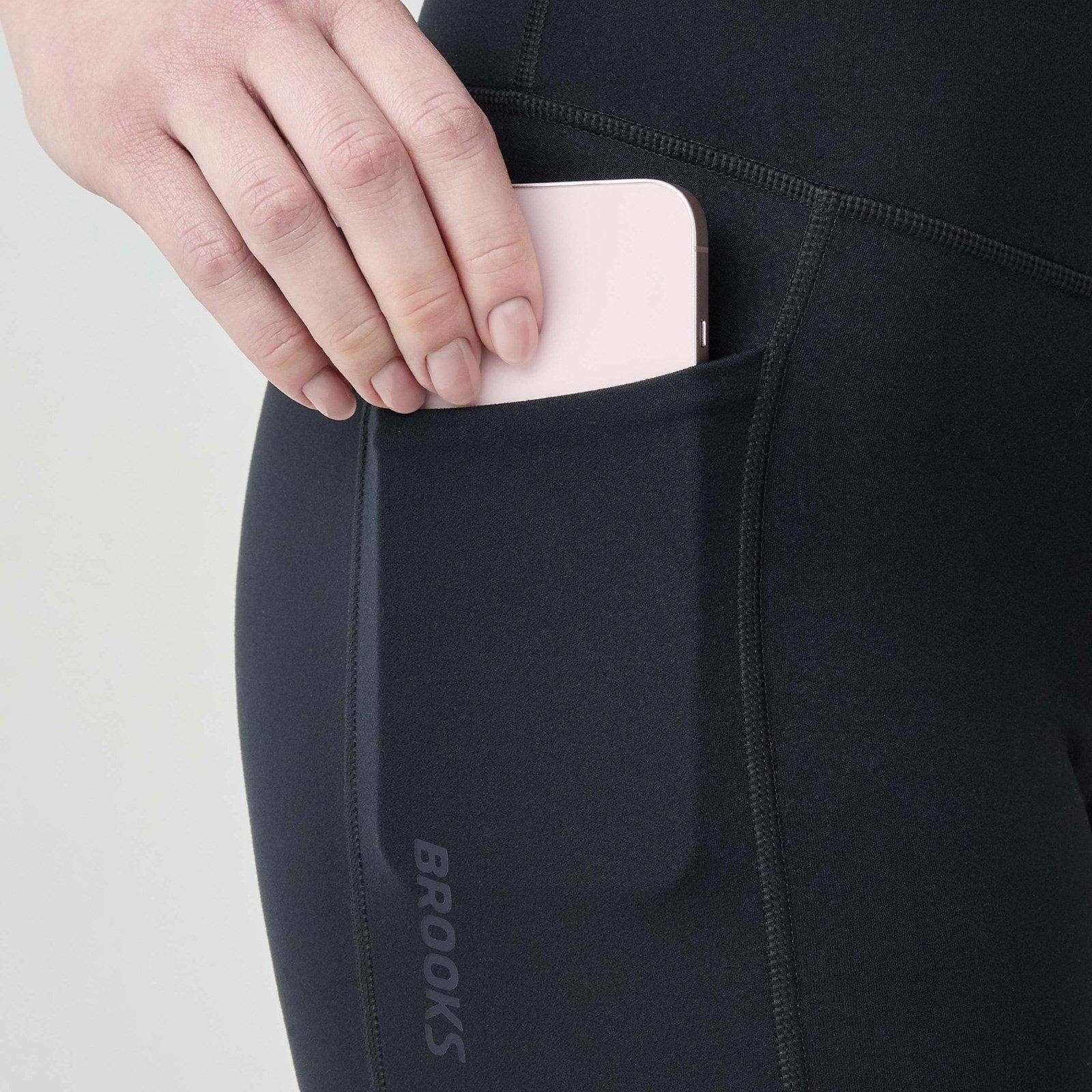Brooks Chaser 7" Womens Tight-Fit Shorts - Image 3