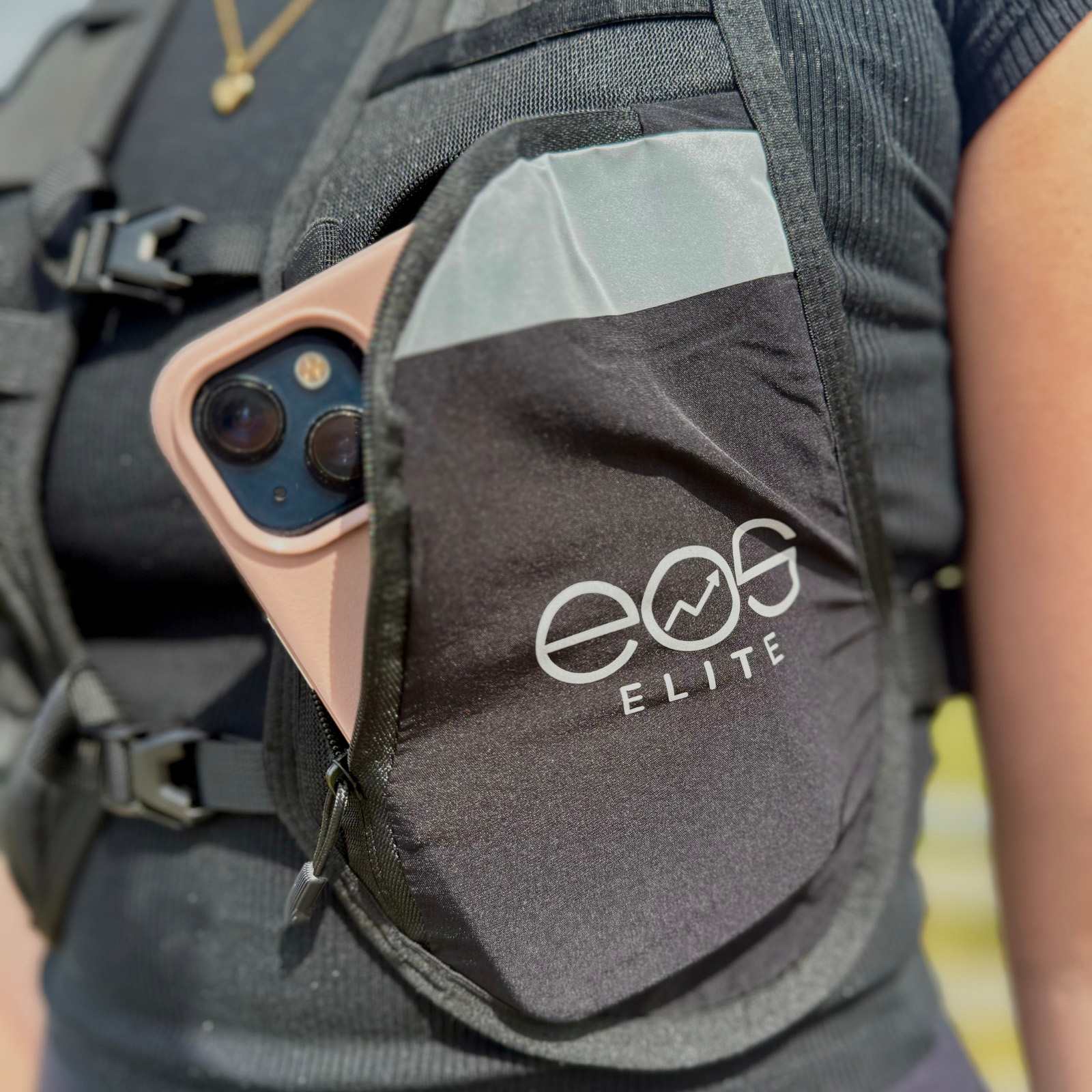 EOS Elite UltraEndure Adults Lightweight Running Vest - Image 8