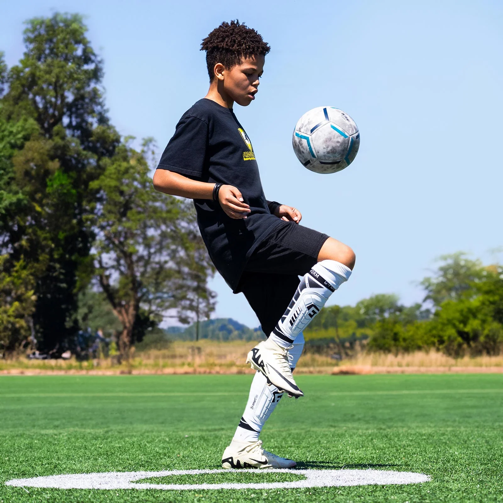 G Form Youth Pro S Vento Shin Guards - Image 5