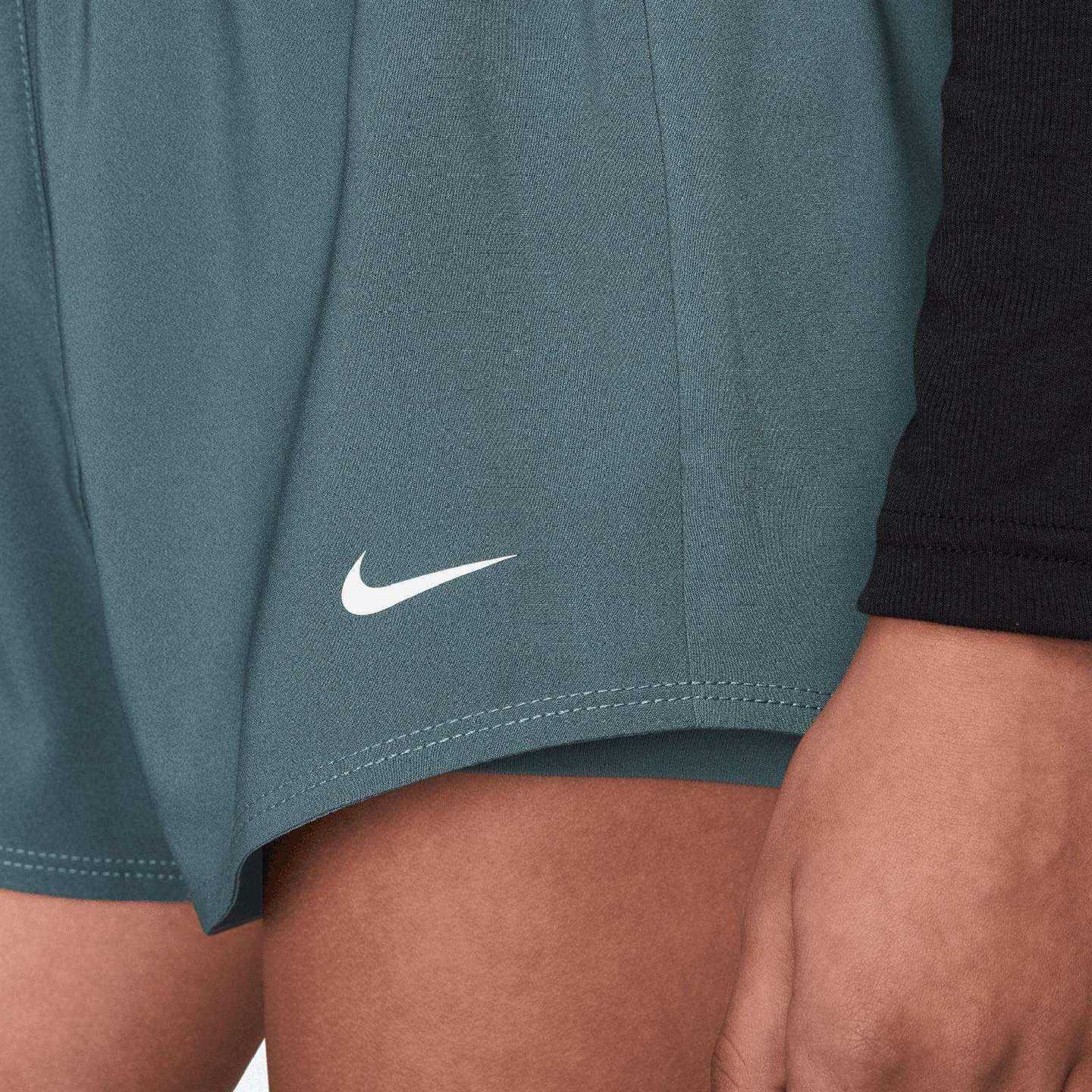Nike One Girls Dri-FIT 3" 2-in-1 Shorts - Image 5