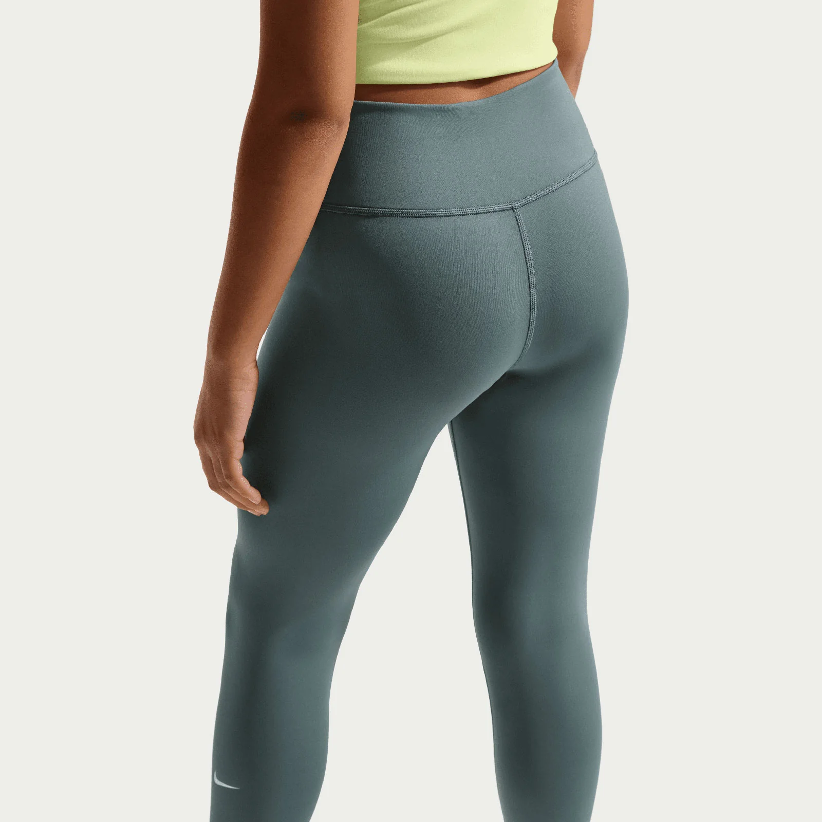 Nike One Kids Dri-FIT High-Waisted Leggings - Image 4