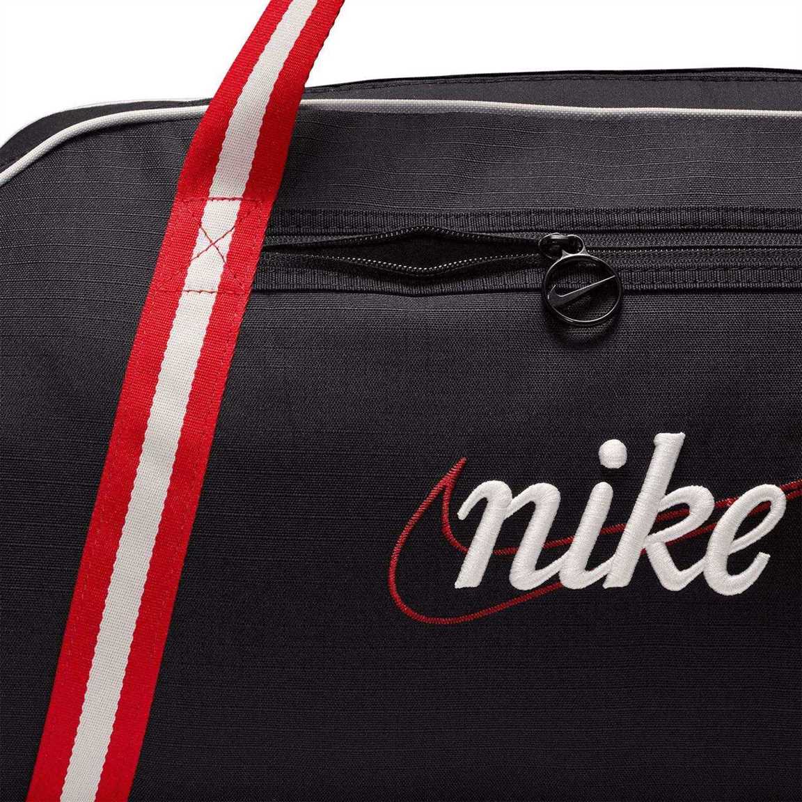 Nike Gym Club Training Bag (24L) - Image 5