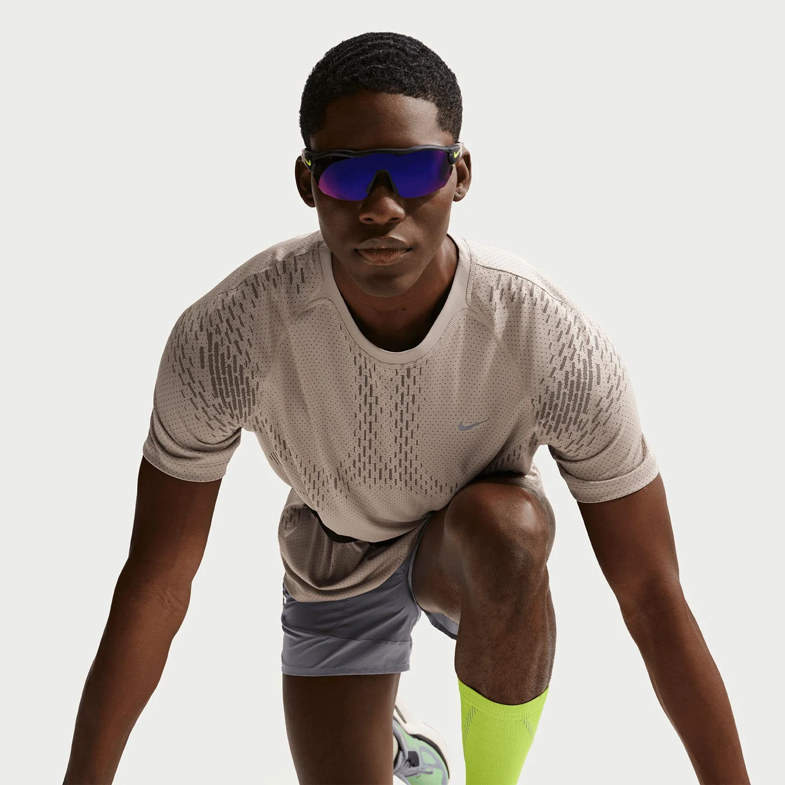 Nike Stride Mens Dri-FIT ADV Short-Sleeve Running Top - Image 5