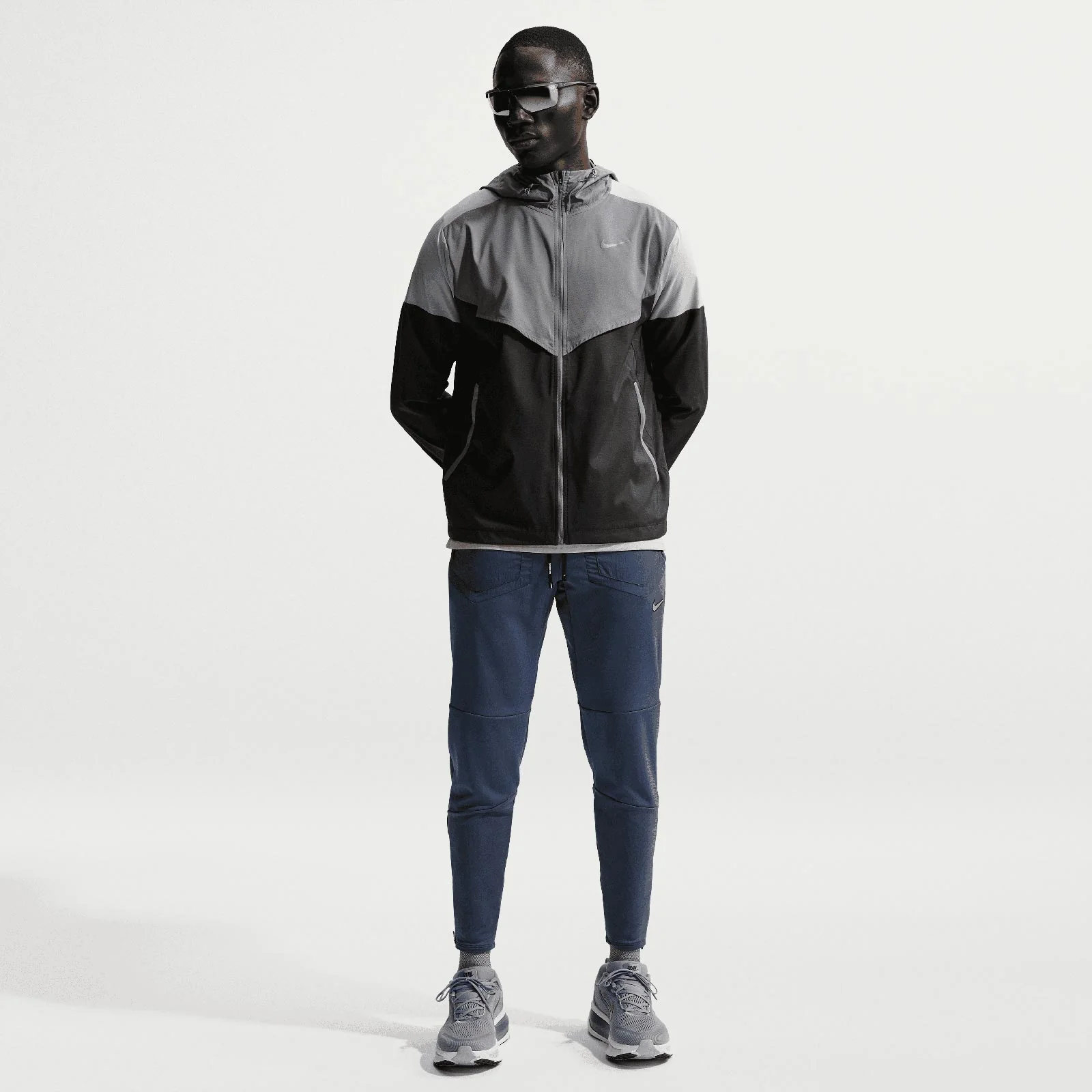 Nike Impossibly Light Windrunner Mens Running Jacket - Image 6