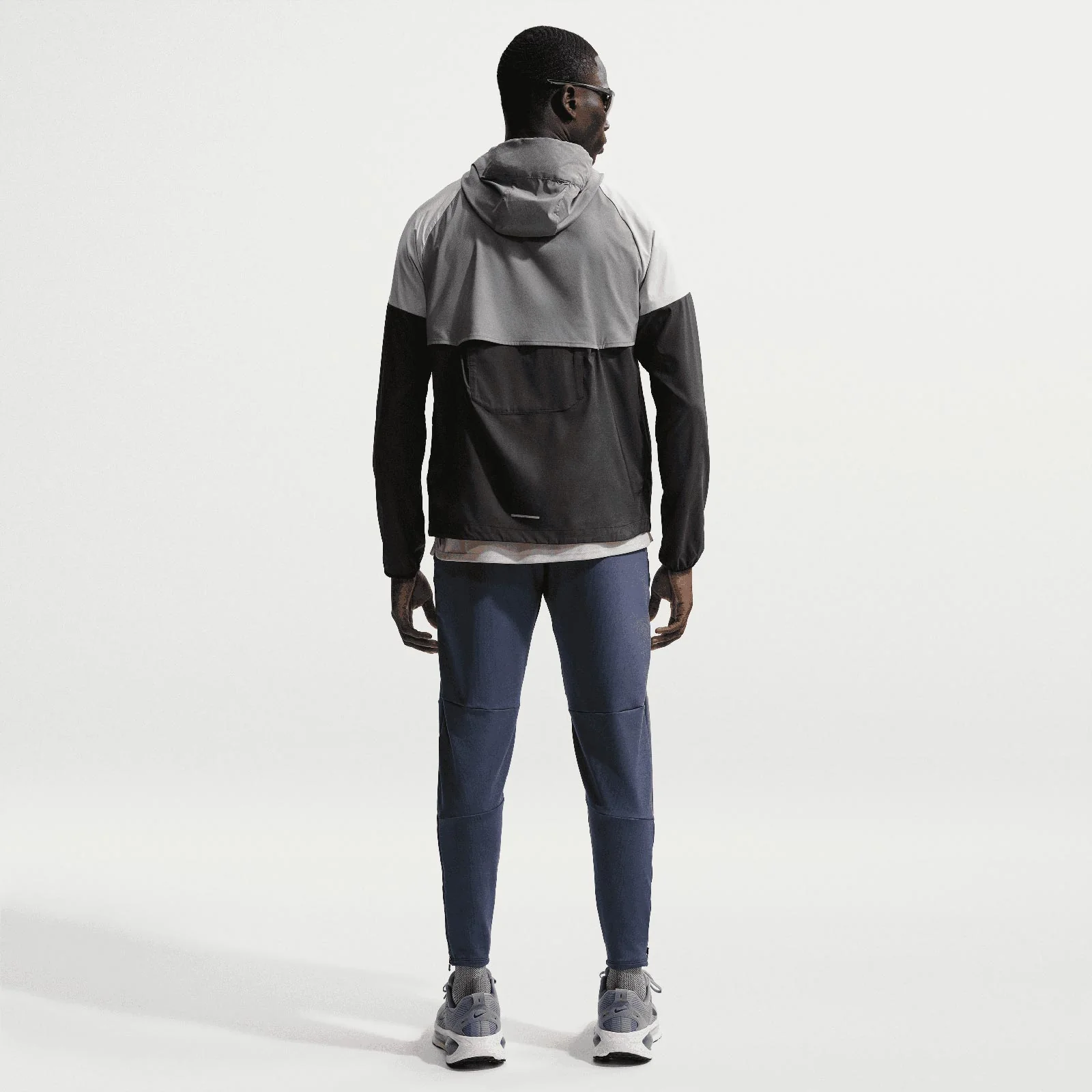 Nike Impossibly Light Windrunner Mens Running Jacket - Image 7