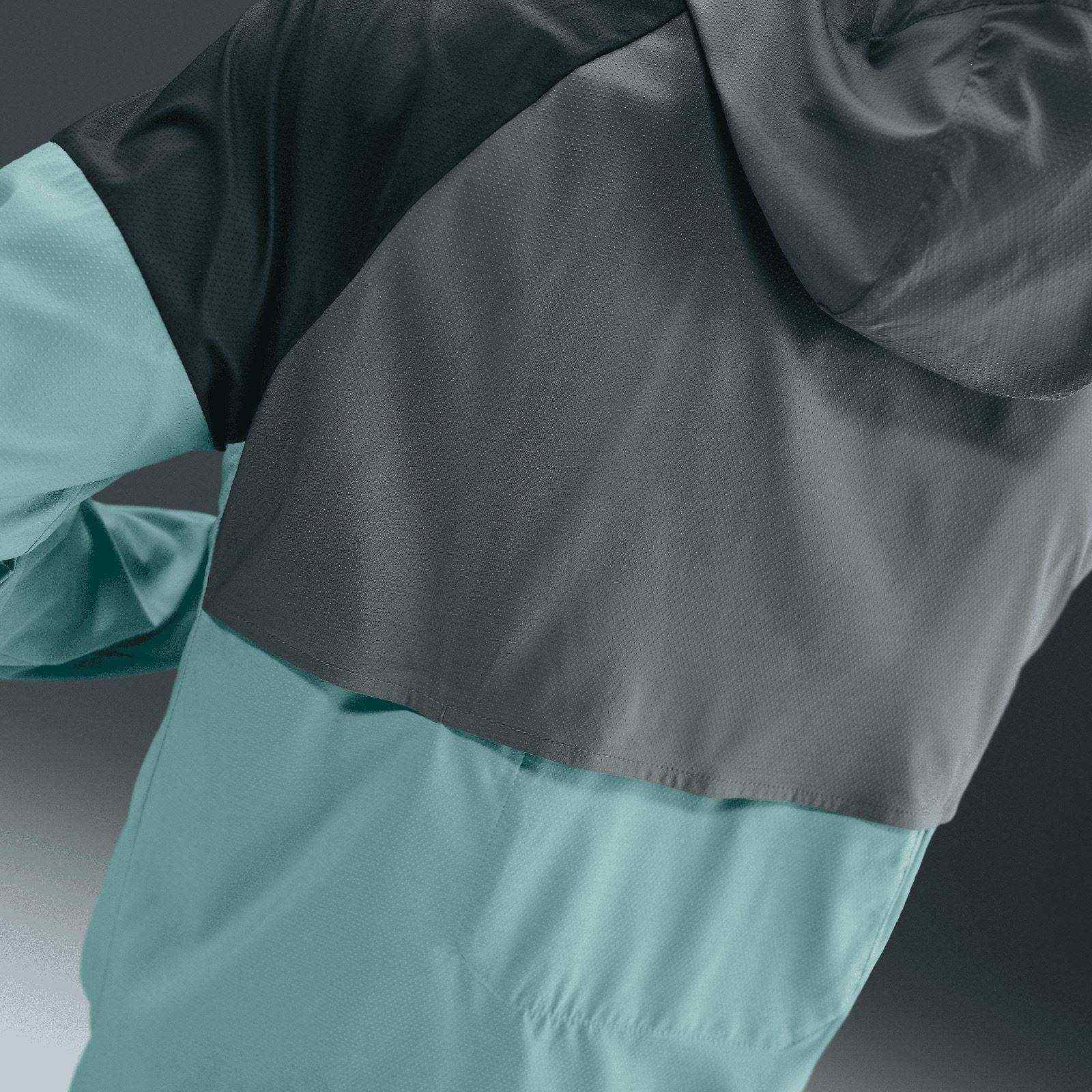 Nike Impossibly Light Windrunner Mens Running Jacket - Image 5