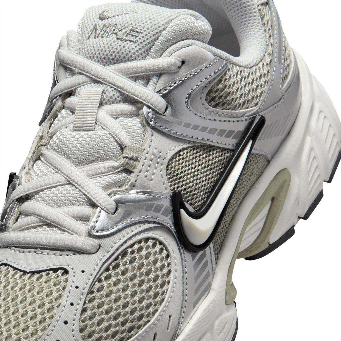 Nike V5 RNR Womens Shoes - Image 5