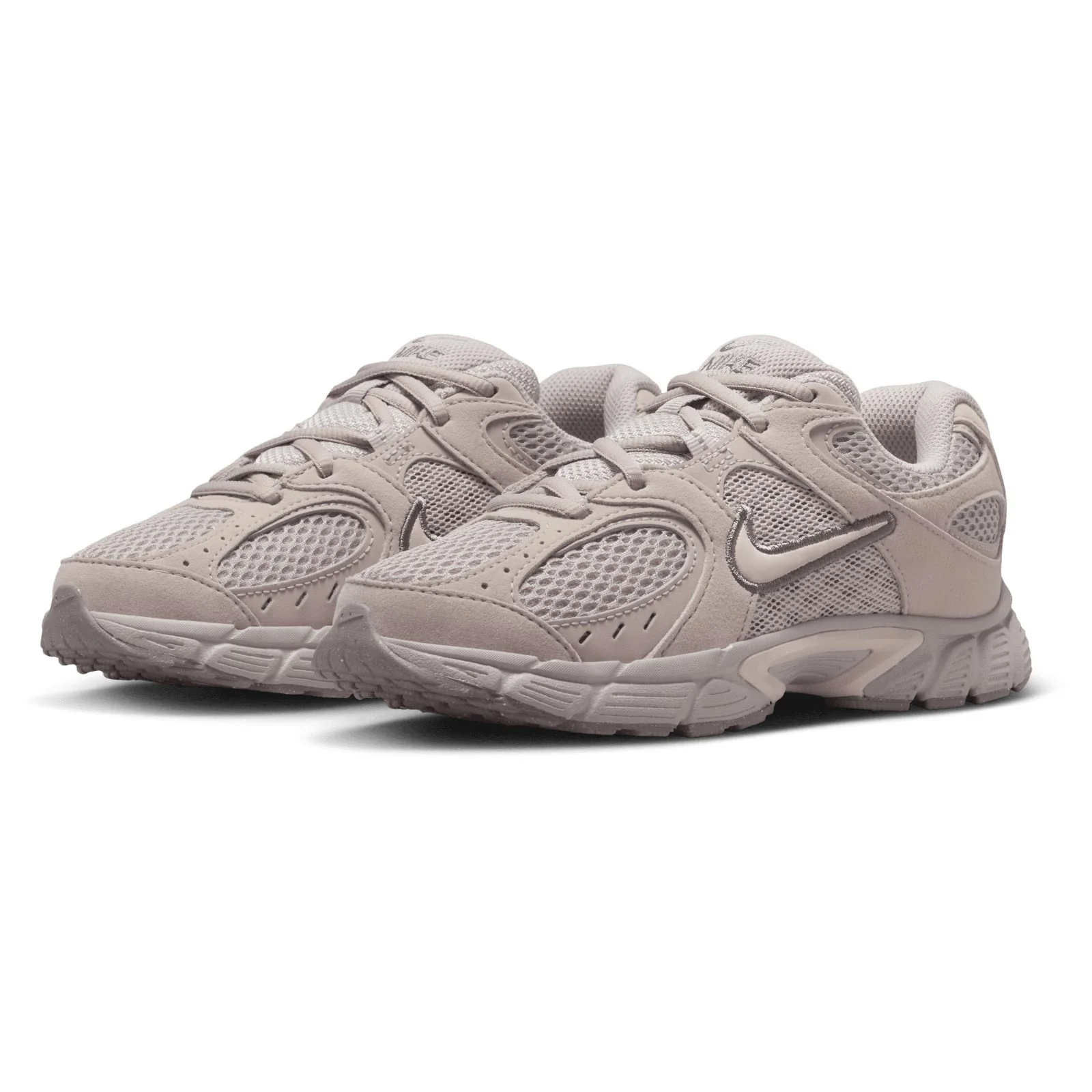 Nike V5 Runner Suede Kids Shoes - Image 8
