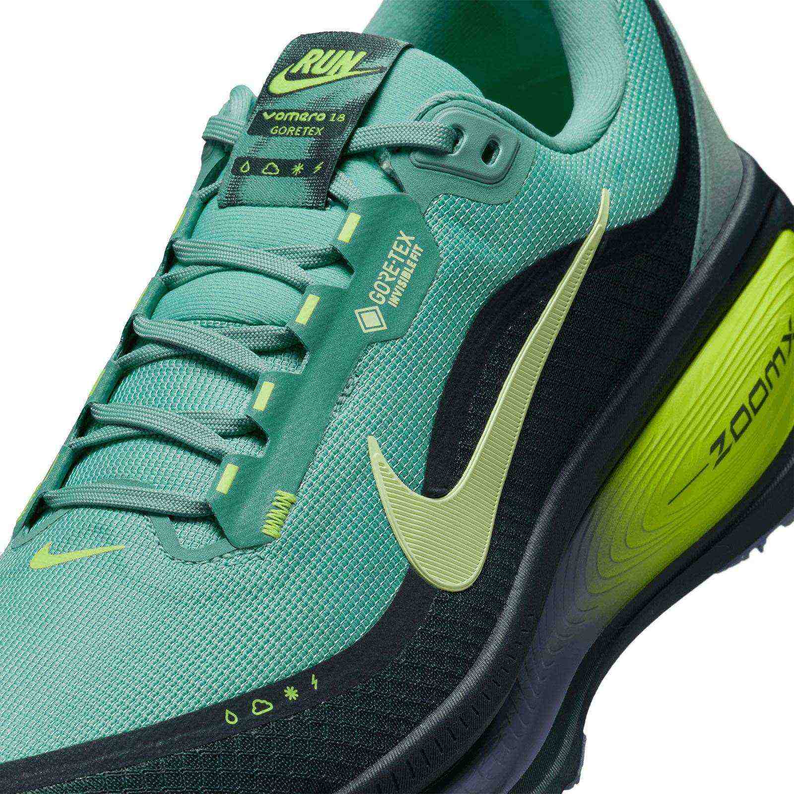 Nike Vomero 18 GORE-TEX Mens Waterproof Road Running Shoes with Reflective Accents - Image 5