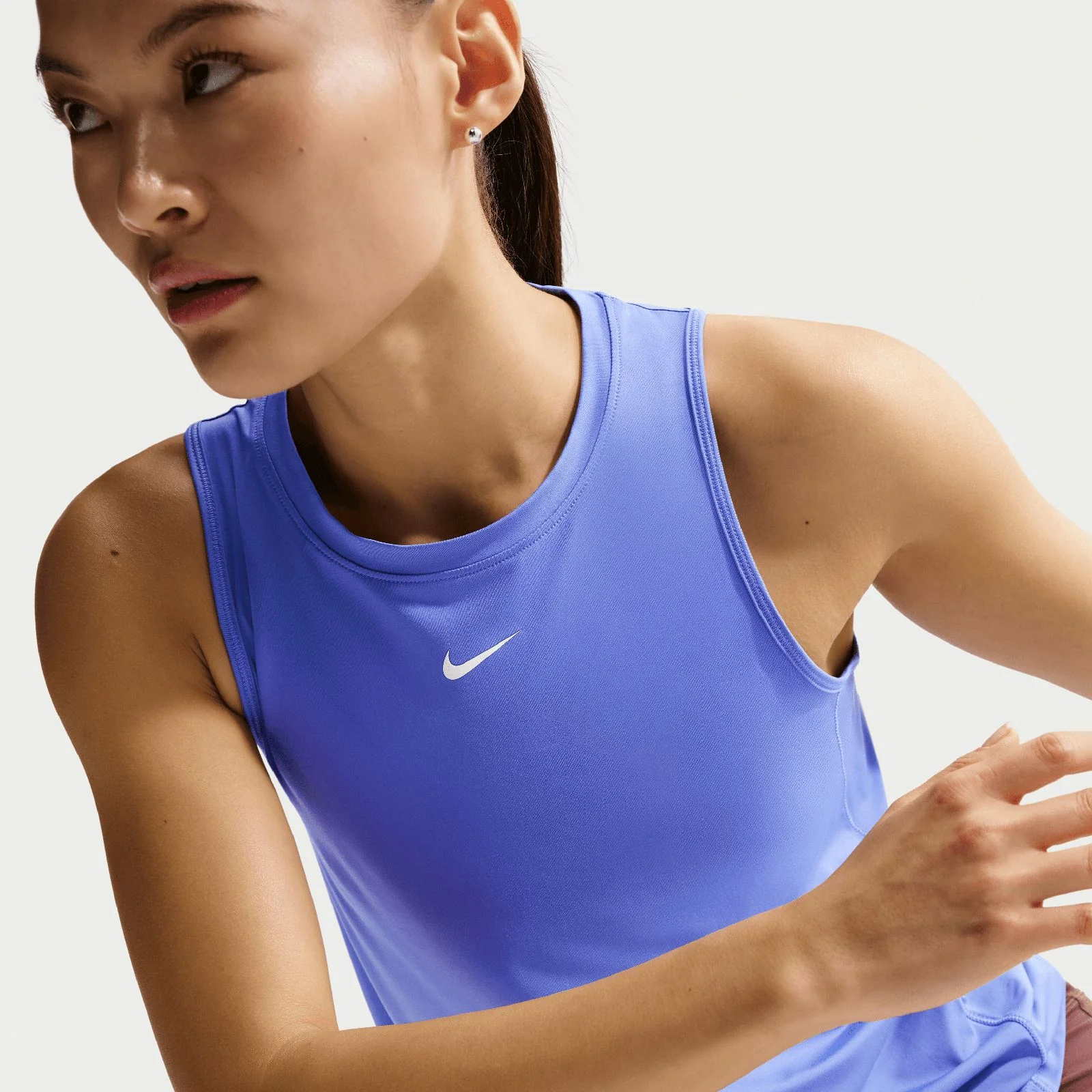Nike One Classic Womens Dri-FIT Tank Top - Image 5