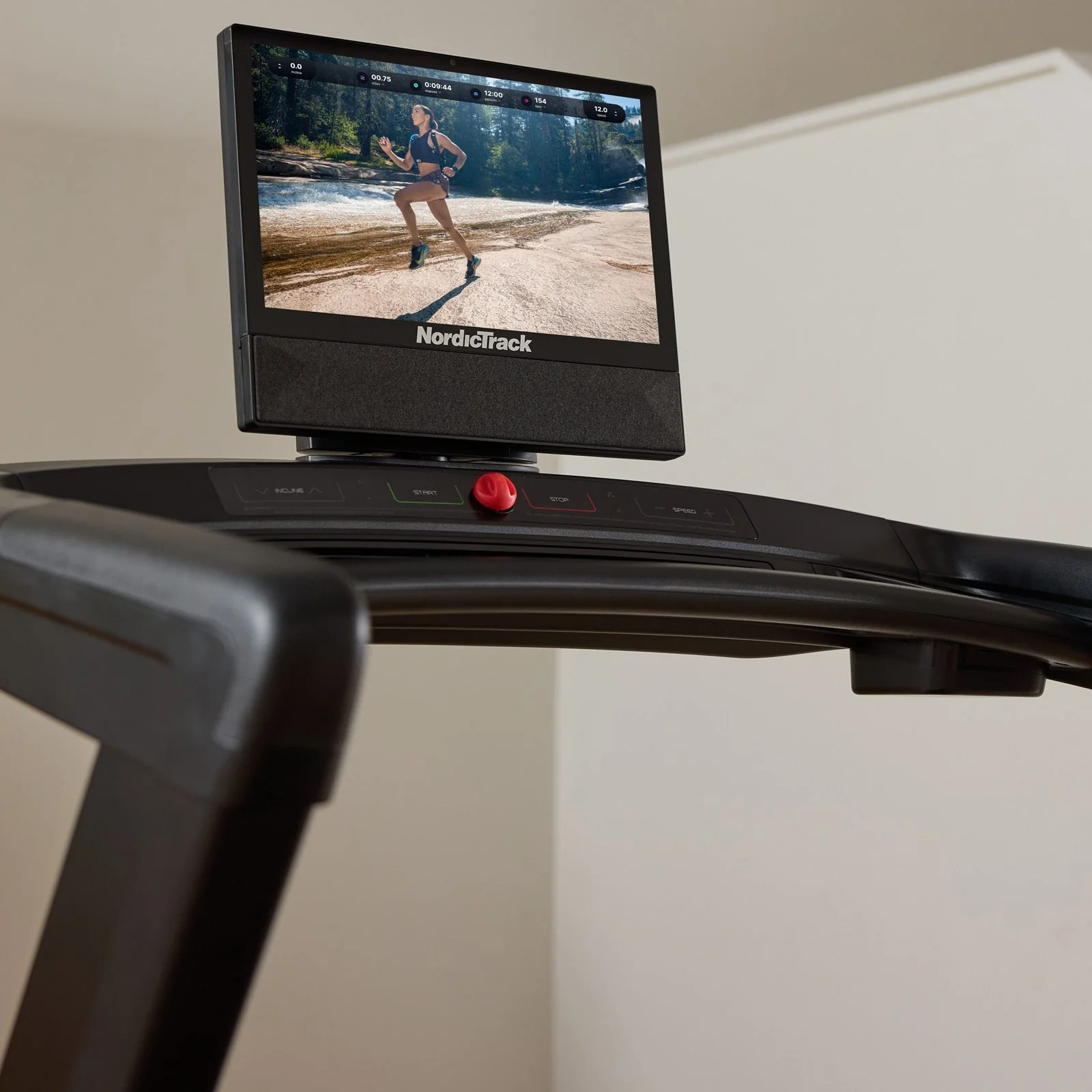 NordicTrack Commercial 1750 Foldable Treadmill - Image 3