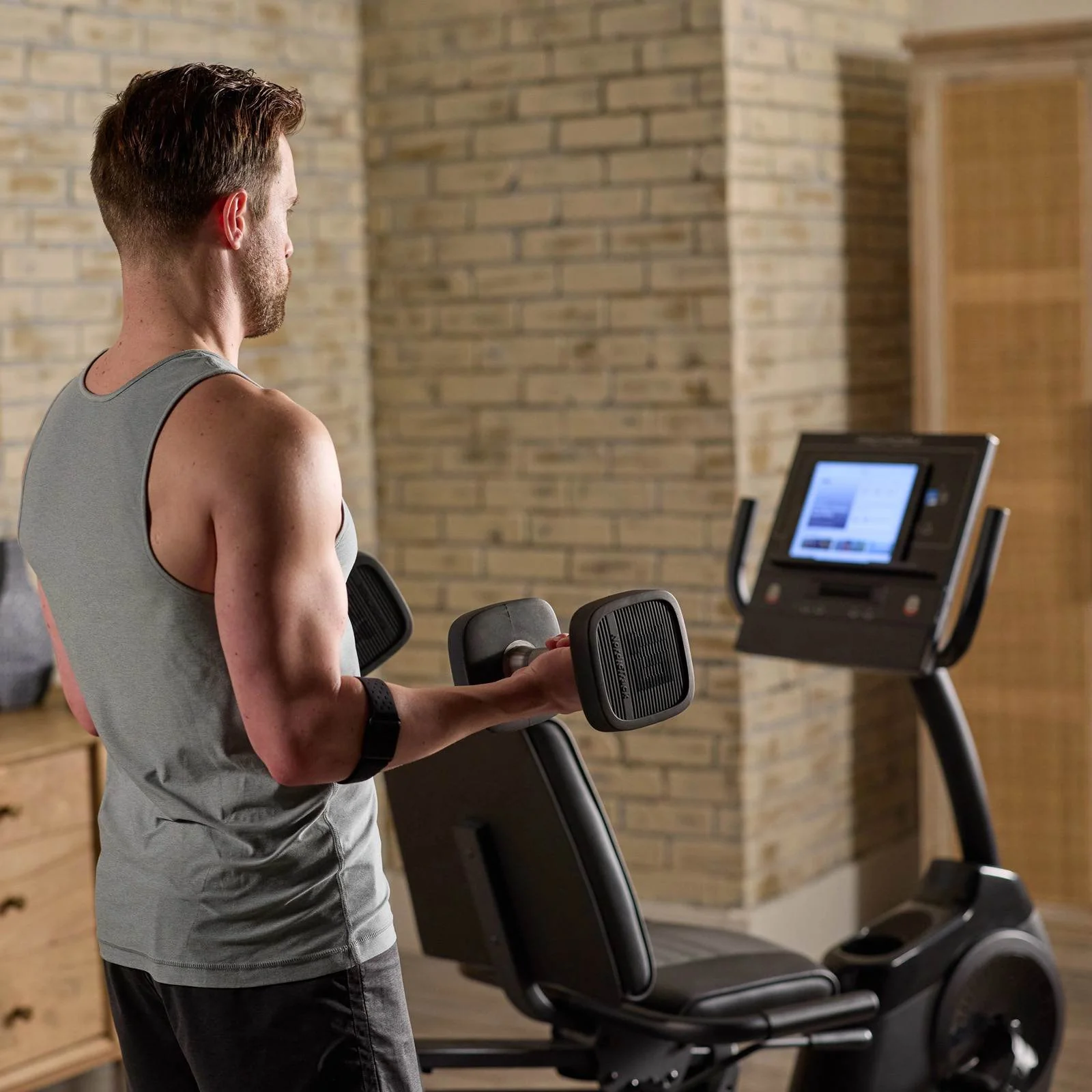 ProForm 325 CSX Recumbent Bike - Image 8