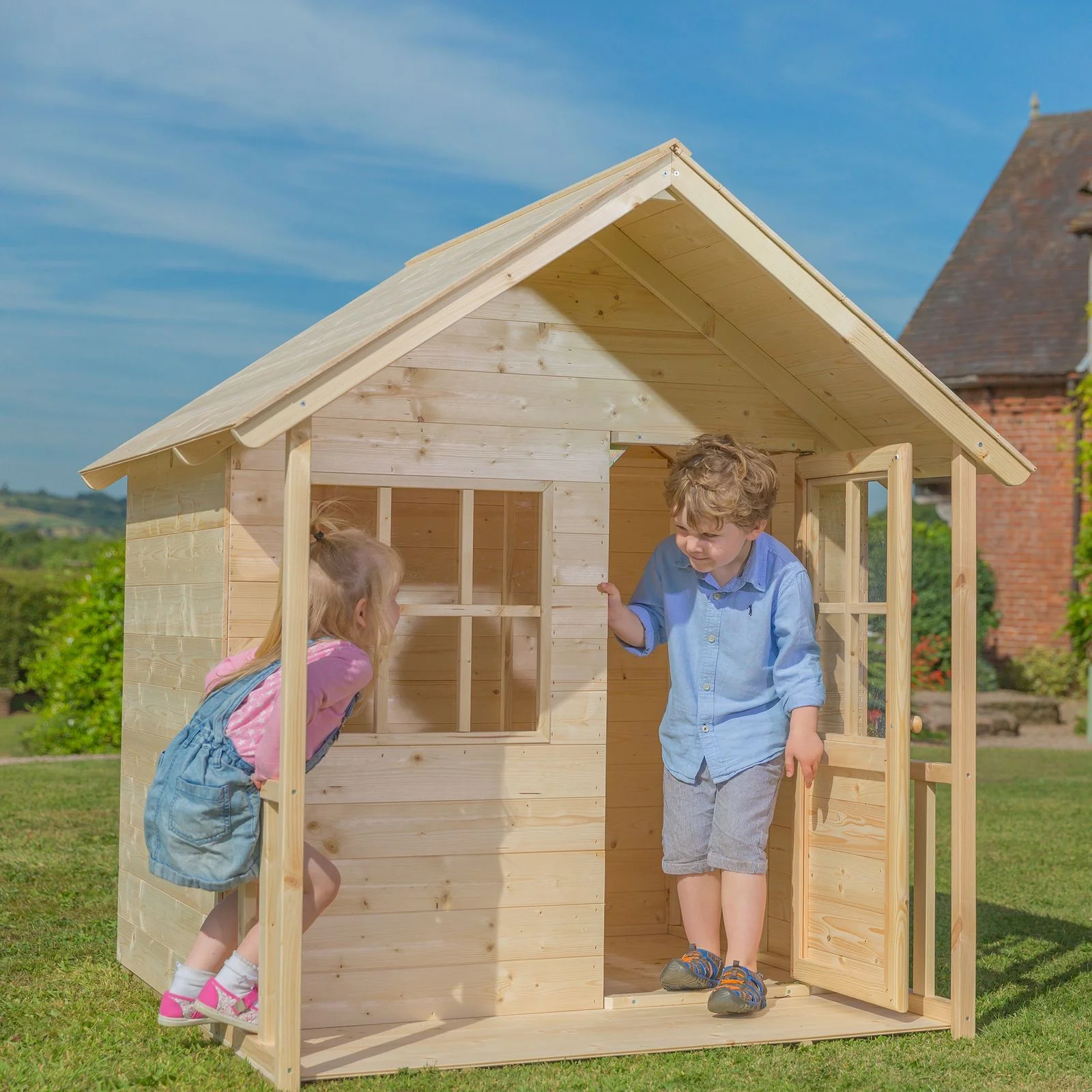 TP Toys Forest Cabin Playhouse - Image 3