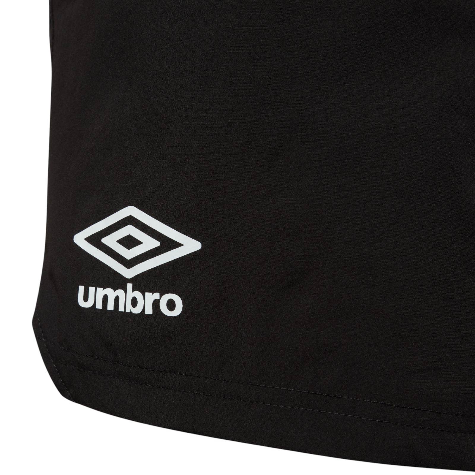 Umbro Fiji 25 Travel Short Black - Image 4