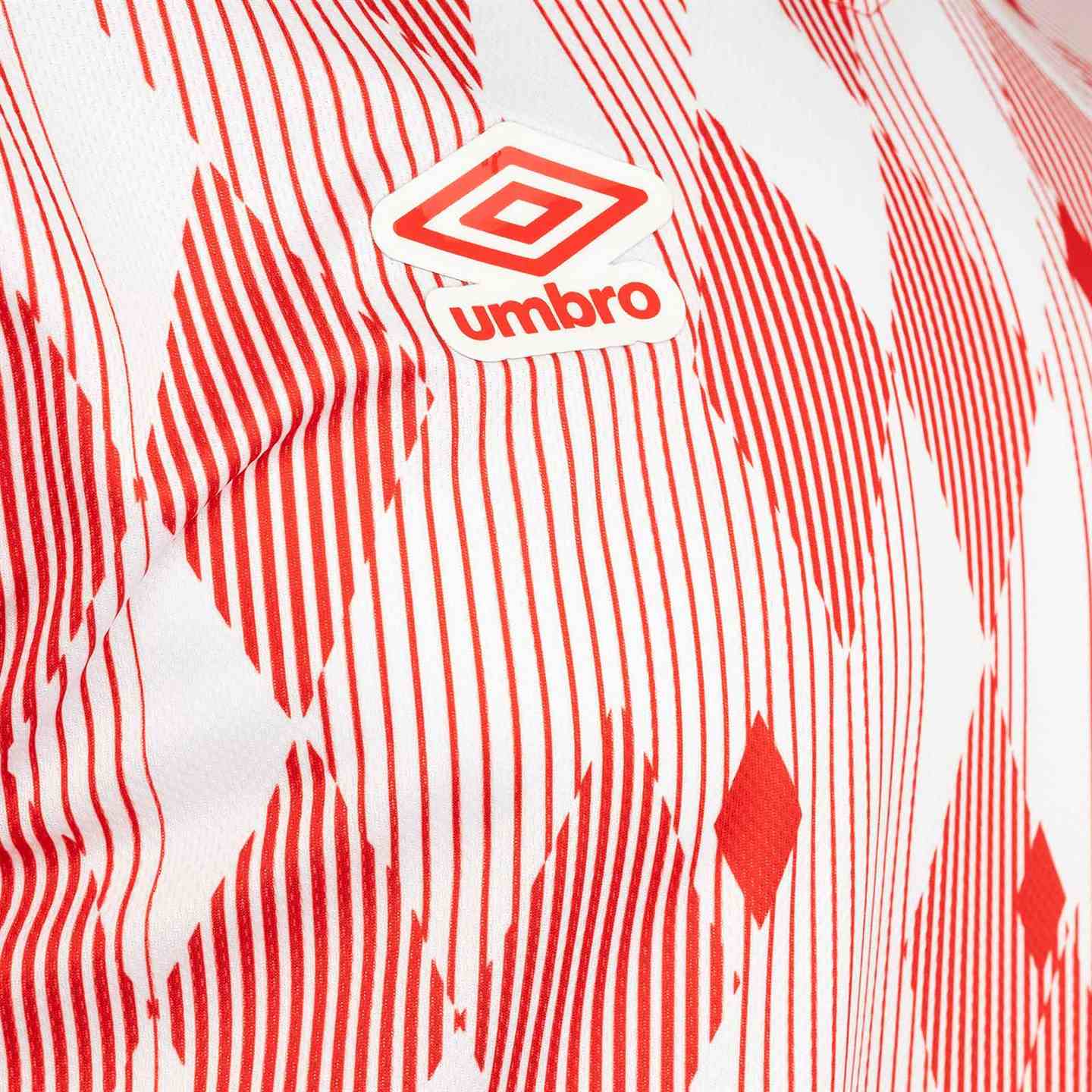 Umbro St Patricks Athletic Football Club 2025 Warm Up Jersey - Image 4